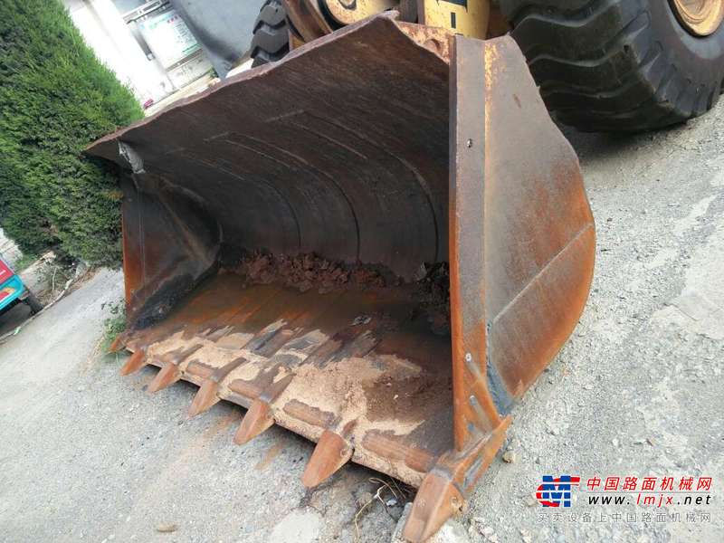 山西出售转让二手2500小时2009年山工SEM952装载机