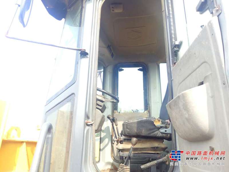 山西出售转让二手5000小时2010年徐工LW300F装载机