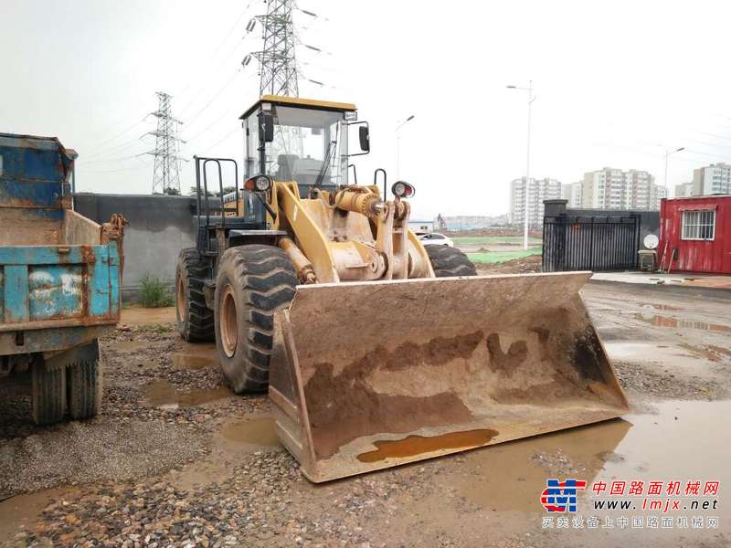 山东出售转让二手8600小时2010年山工ZL50F装载机