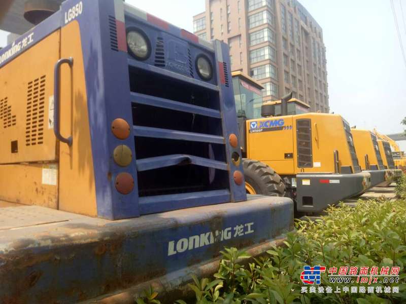 江西出售转让二手8600小时2010年龙工850装载机