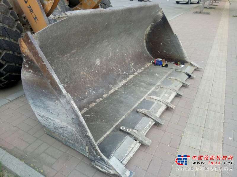辽宁出售转让二手9500小时2010年龙工LG850装载机