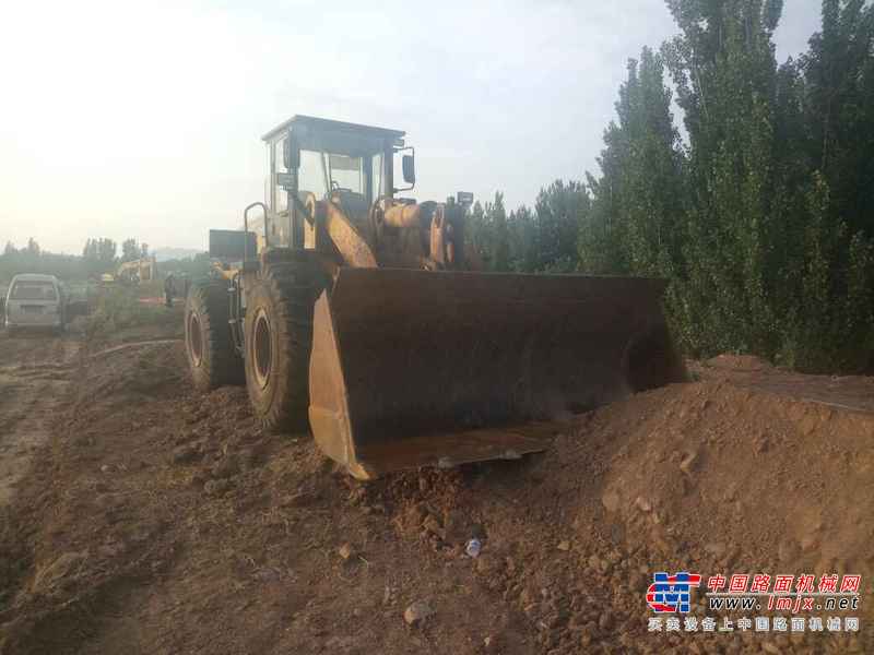 山东出售转让二手4000小时2009年山工SEM952装载机