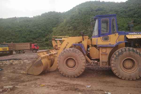云南出售转让二手6000小时2009年龙工LG850装载机