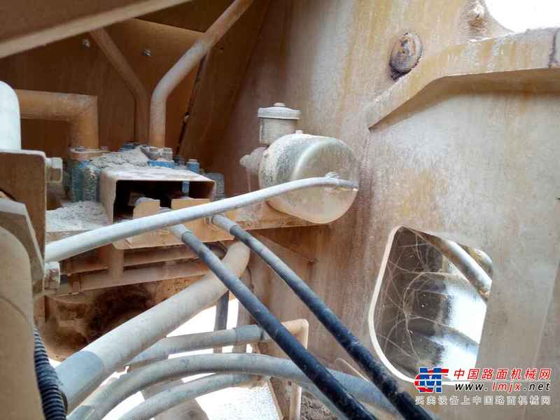 云南出售转让二手3256小时2015年龙工LG855D装载机