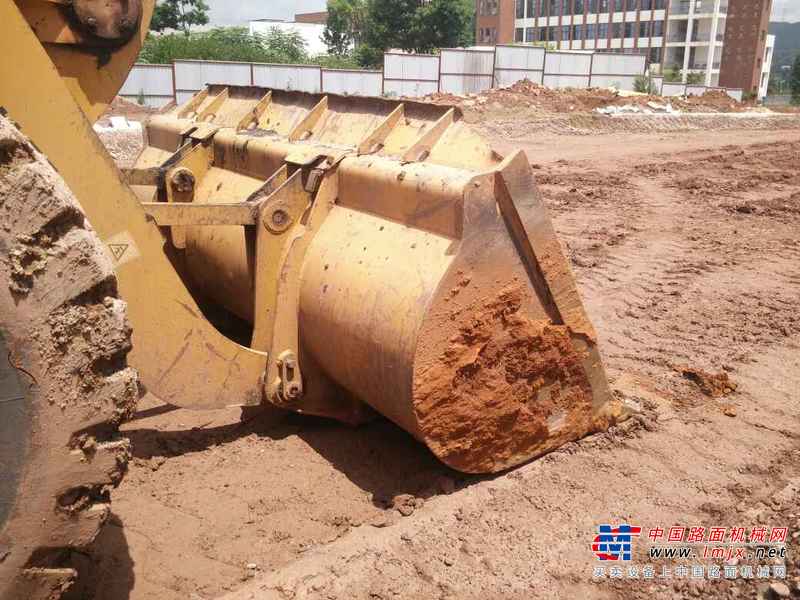 云南出售转让二手8000小时2010年龙工LG850装载机