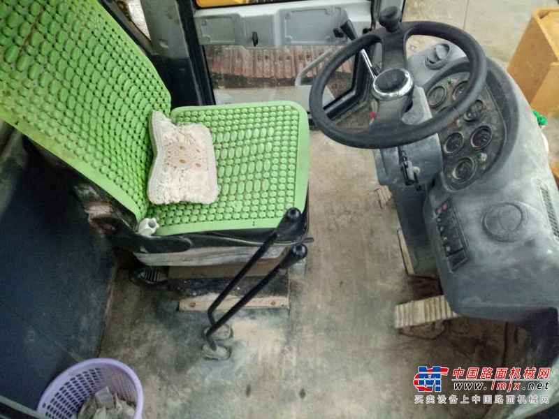 贵州出售转让二手8655小时2010年龙工LG853装载机
