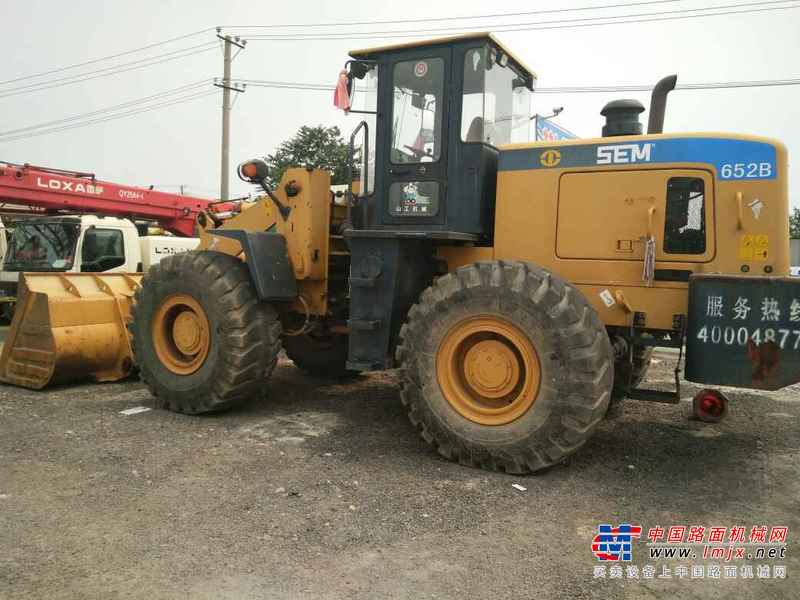 辽宁出售转让二手2000小时2010年山工SEM652B装载机