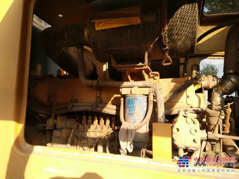 辽宁出售转让二手2600小时2010年山工SEM652B装载机