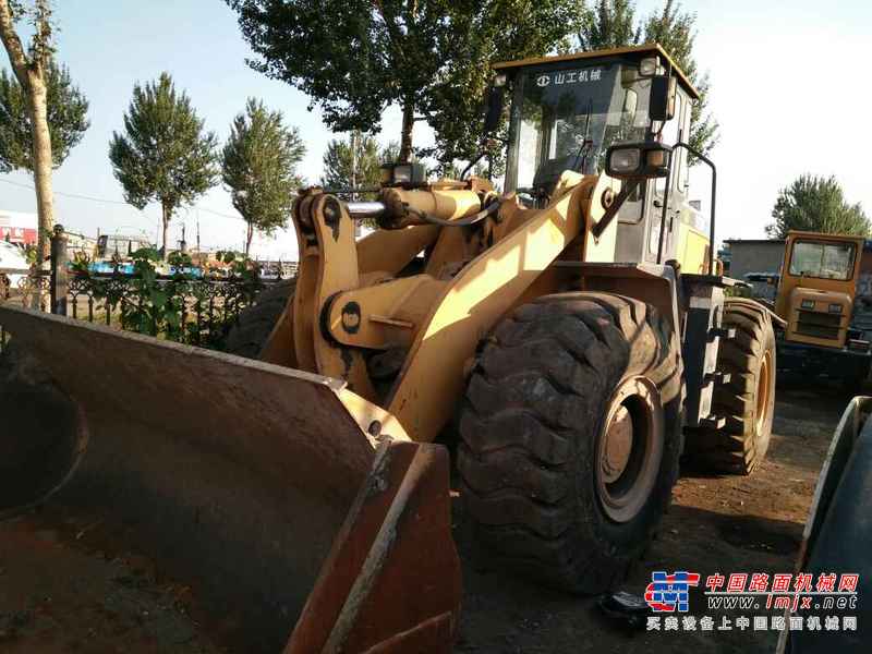 辽宁出售转让二手2600小时2010年山工SEM652B装载机