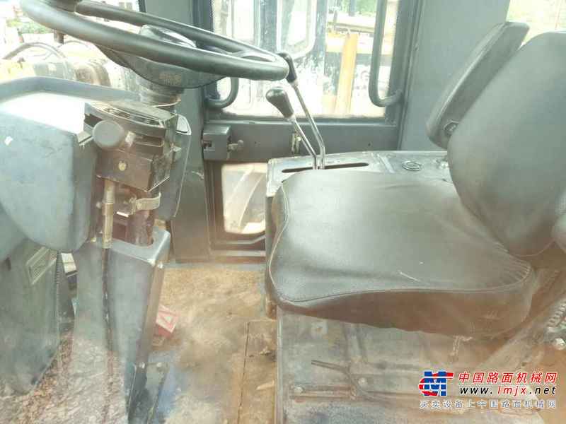 云南出售转让二手5380小时2014年柳工CLG855装载机