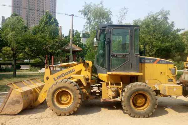 山西出售转让二手1500小时2014年柳工CLG818C装载机