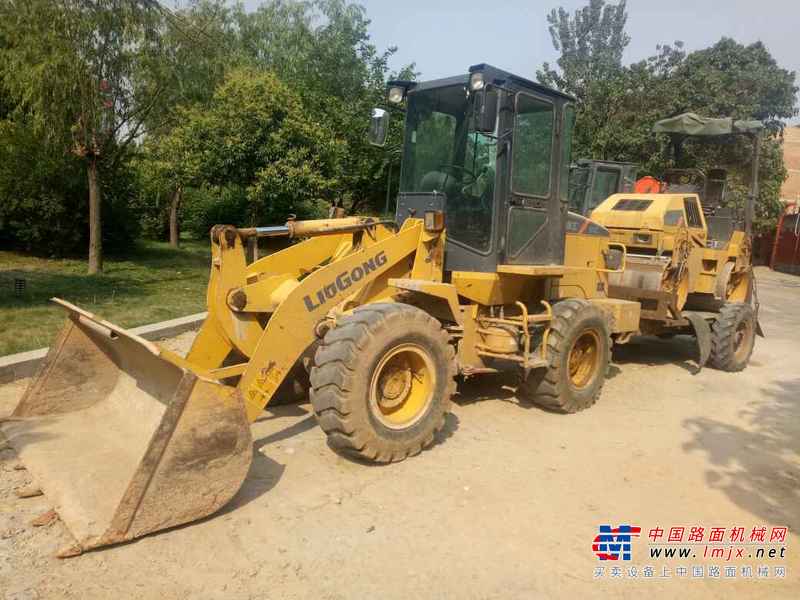 山西出售转让二手1500小时2014年柳工CLG818C装载机
