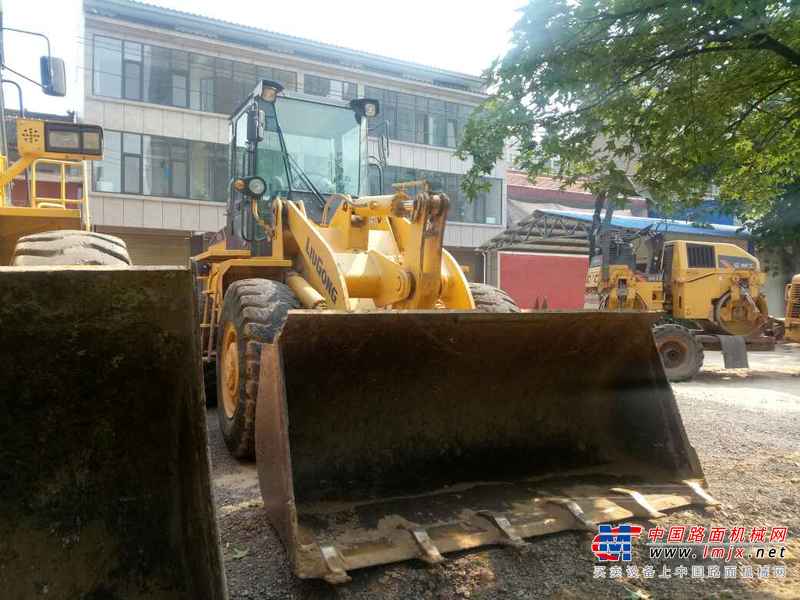 山西出售转让二手3000小时2013年柳工CLG836装载机