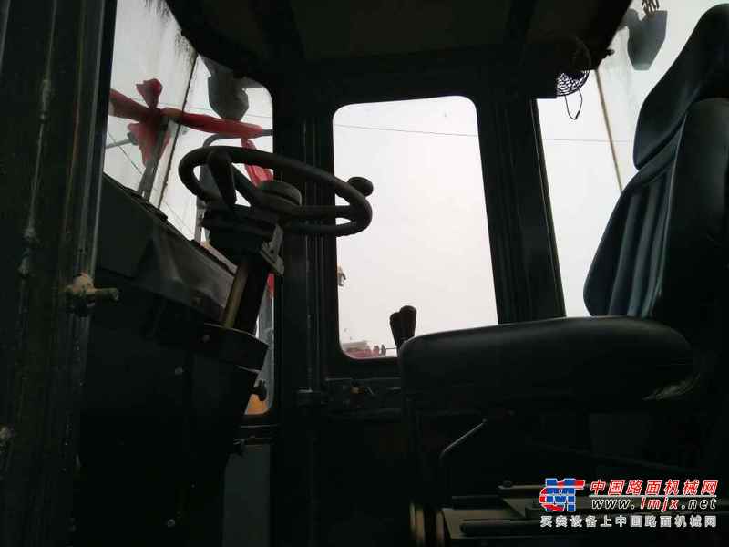 山东出售转让二手50小时2010年山工ZL30E装载机