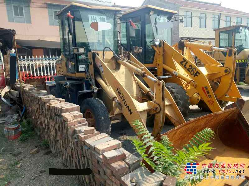 山西出售转让二手4000小时2013年实力元ZLY918D装载机