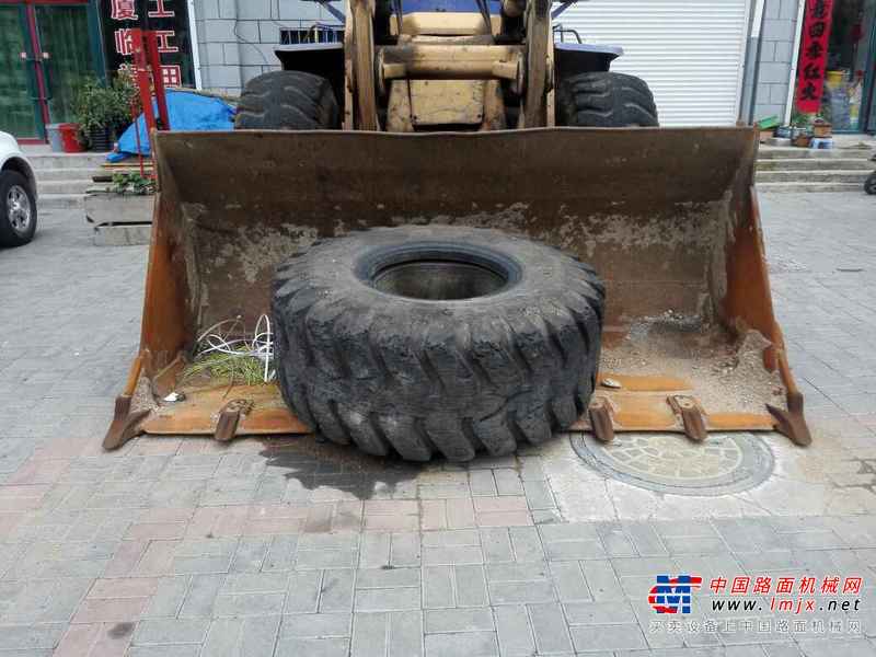 辽宁出售转让二手10000小时2008年龙工LG855装载机