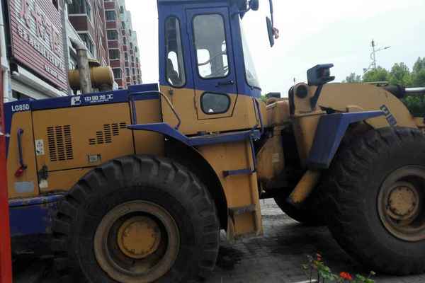 辽宁出售转让二手10000小时2008年龙工LG855装载机