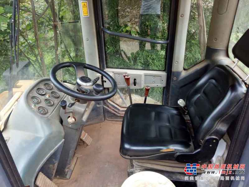 江西出售转让二手3000小时2013年龙工LG833B装载机