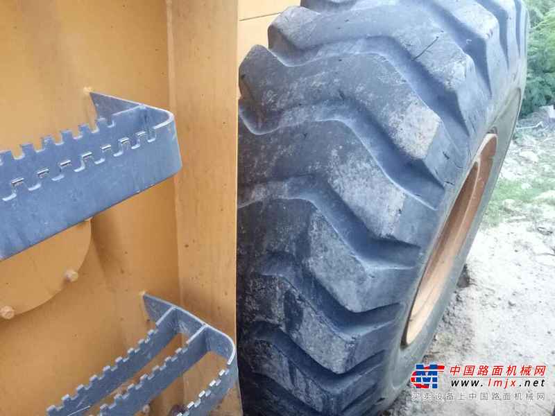 宁夏出售转让二手4000小时2011年龙工LG855装载机