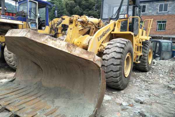 重庆出售转让二手5000小时2012年柳工CLG855N装载机