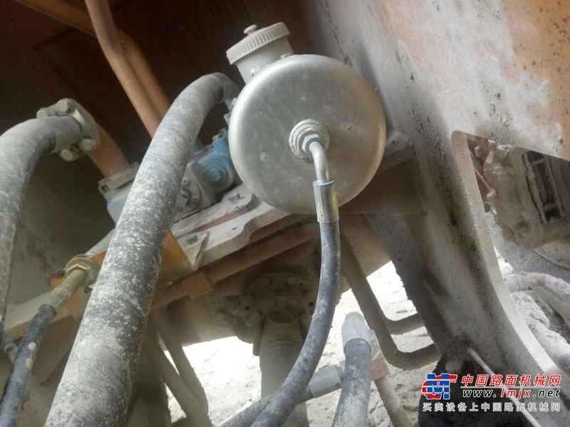 江西出售转让二手2300小时2016年龙工LG855D装载机