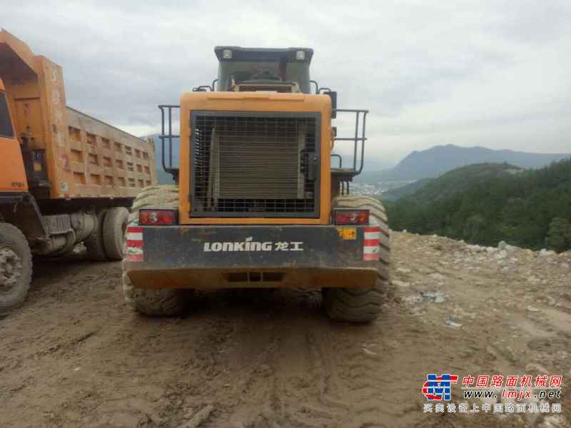 江西出售转让二手2300小时2016年龙工LG855D装载机