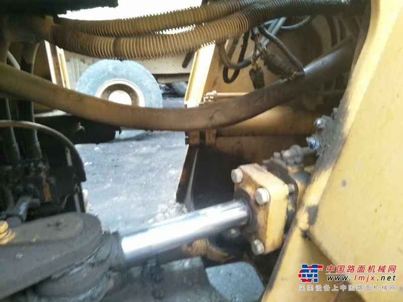 云南出售转让二手3000小时2010年柳工CLG852装载机