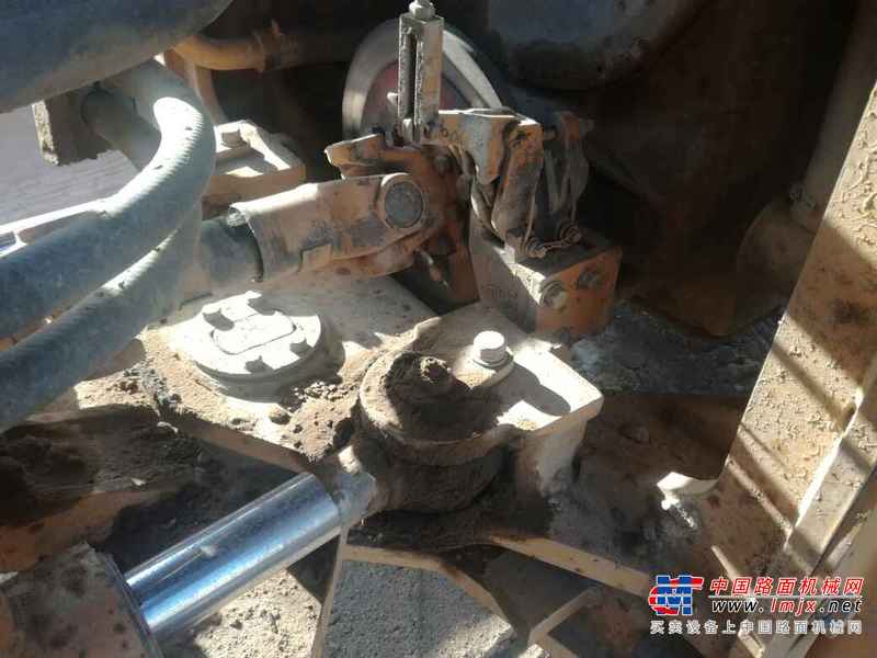 宁夏出售转让二手6500小时2013年龙工LG855装载机