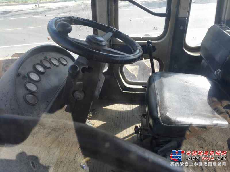 辽宁出售转让二手4000小时2009年龙工LG850装载机