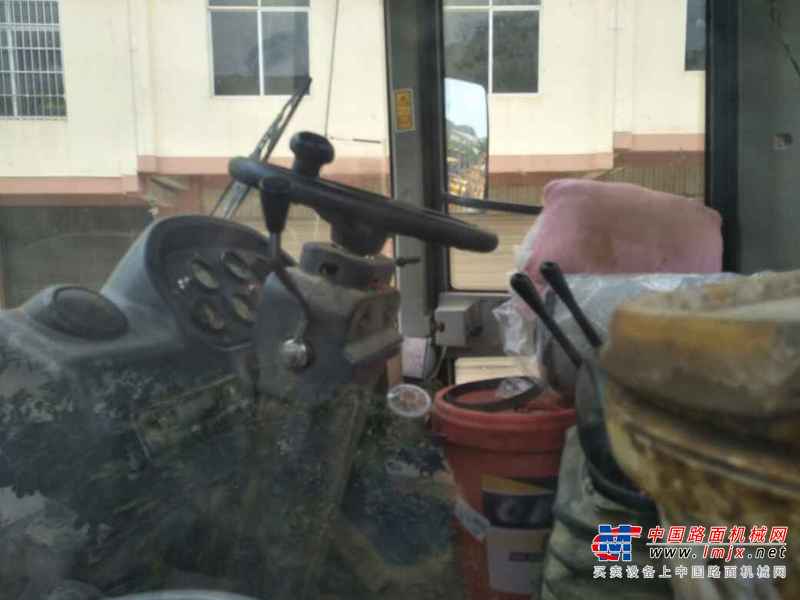 云南出售转让二手3000小时2011年龙工LG855D装载机