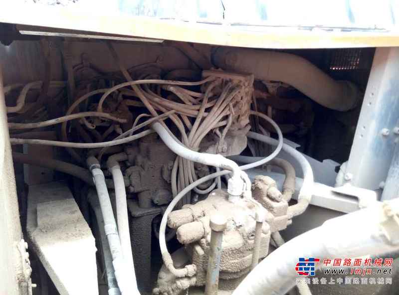 山西出售转让二手13000小时2010年日立ZX250H挖掘机