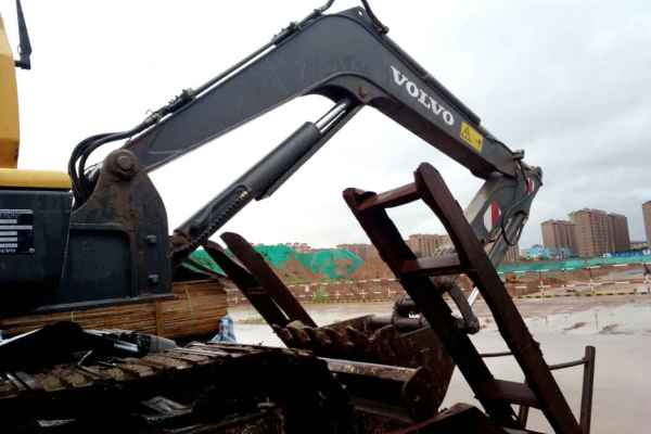 山西出售转让二手4500小时2011年沃尔沃EC55B挖掘机