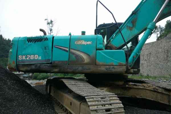 贵州出售转让二手8058小时2011年神钢SK260LC挖掘机