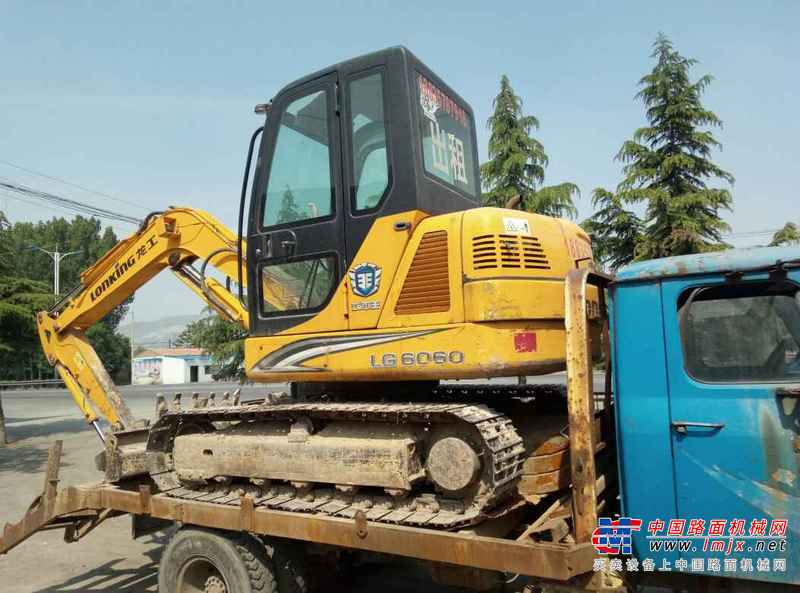 山西出售转让二手3000小时2011年柳工CLG906C挖掘机