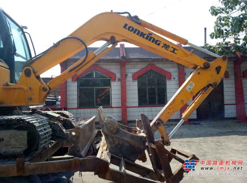 山西出售转让二手3000小时2011年柳工CLG906C挖掘机