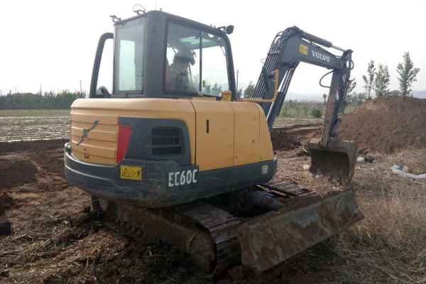 山西出售转让二手2300小时2012年沃尔沃EC60C挖掘机