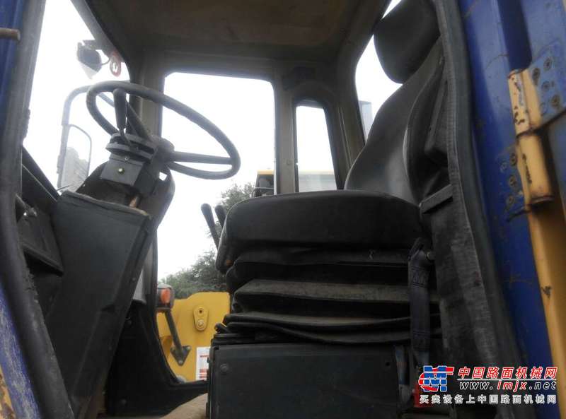 辽宁出售转让二手6000小时2009年龙工LG850装载机