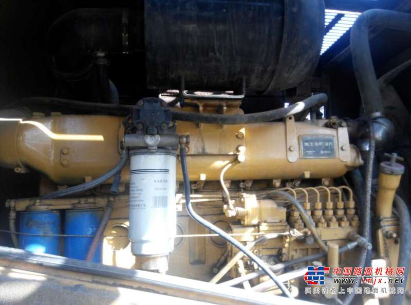 辽宁出售转让二手5000小时2011年龙工LG855D装载机