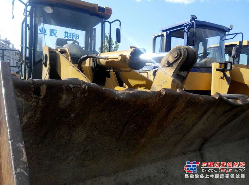 辽宁出售转让二手4000小时2010年龙工LG855B装载机