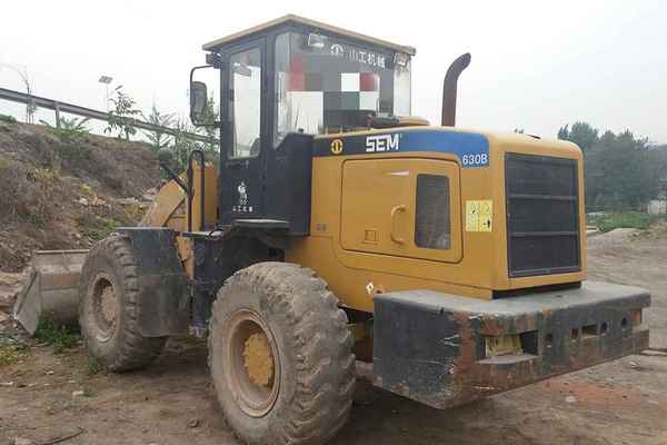 河南出售转让二手3800小时2011年山工SEM630B装载机