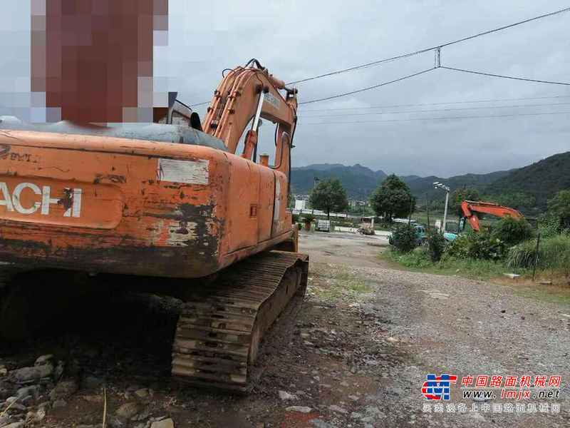 山西出售转让二手8900小时2003年日立EX200挖掘机