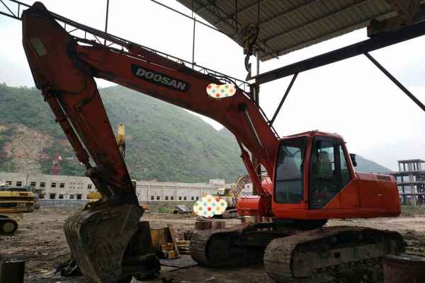 贵州出售转让二手21430小时2003年斗山DH220挖掘机