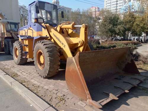 黑龙江出售转让二手4000小时2011年龙工LG833B装载机