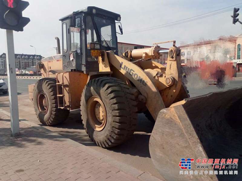 黑龙江出售转让二手4000小时2010年柳工CLG855装载机