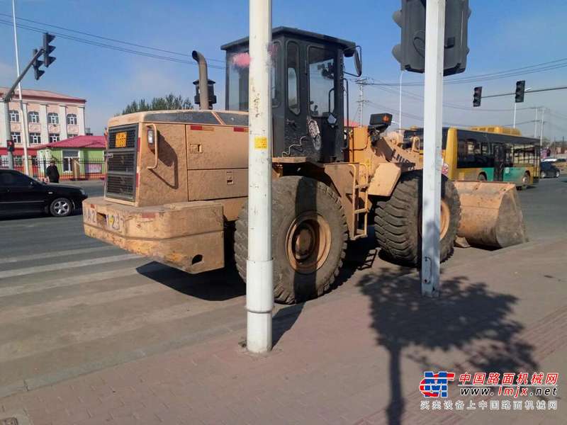黑龙江出售转让二手4000小时2010年柳工CLG855装载机