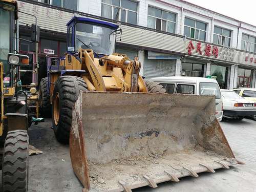 内蒙古出售转让二手4000小时2009年龙工LG855B装载机