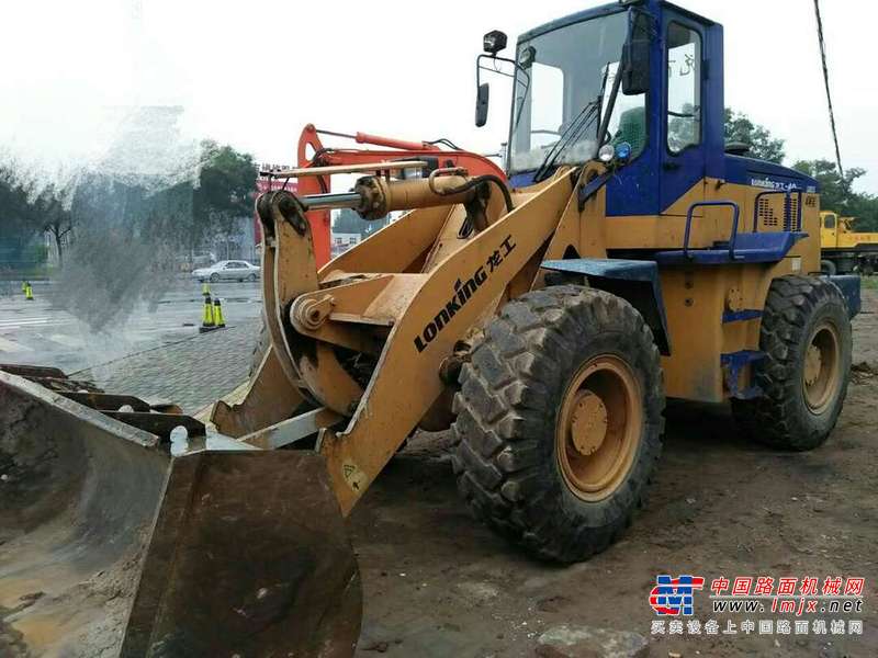 河北出售转让二手3600小时2010年龙工LG833装载机