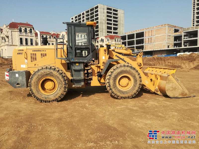 陕西出售转让二手2400小时2015年龙工LG855D装载机