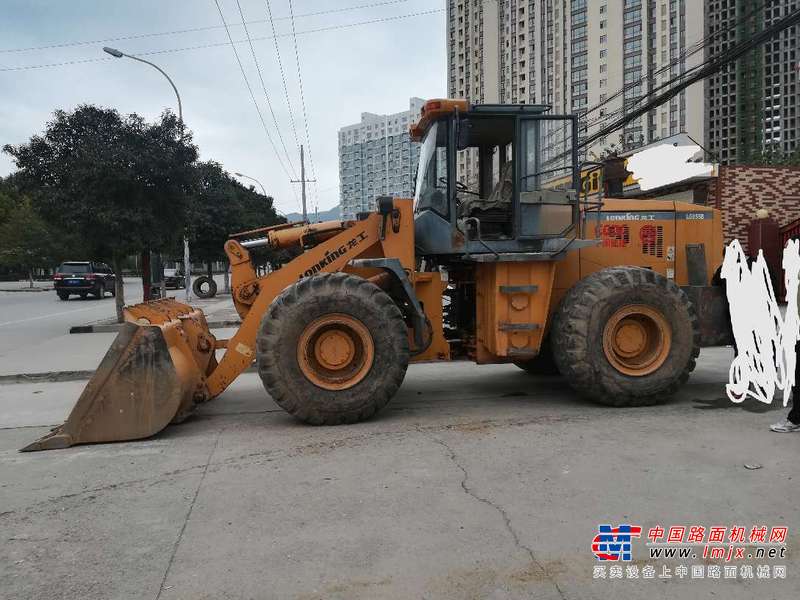 陕西出售转让二手6800小时2009年龙工LG855B装载机