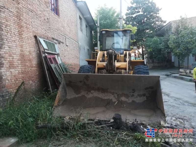 陕西出售转让二手8000小时2009年厦工XG955装载机